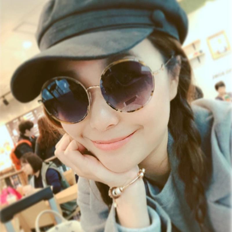 Sunglasses Vintage Round Big Frame Anti-ultraviolet Sunglass Men Metal Driving Fishing Glasses Female Feminino UV400
Sunglasses Vintage Round Big Frame Anti-ultraviolet Sunglass Men Metal Driving Fishing Glasses Female Feminino UV400
