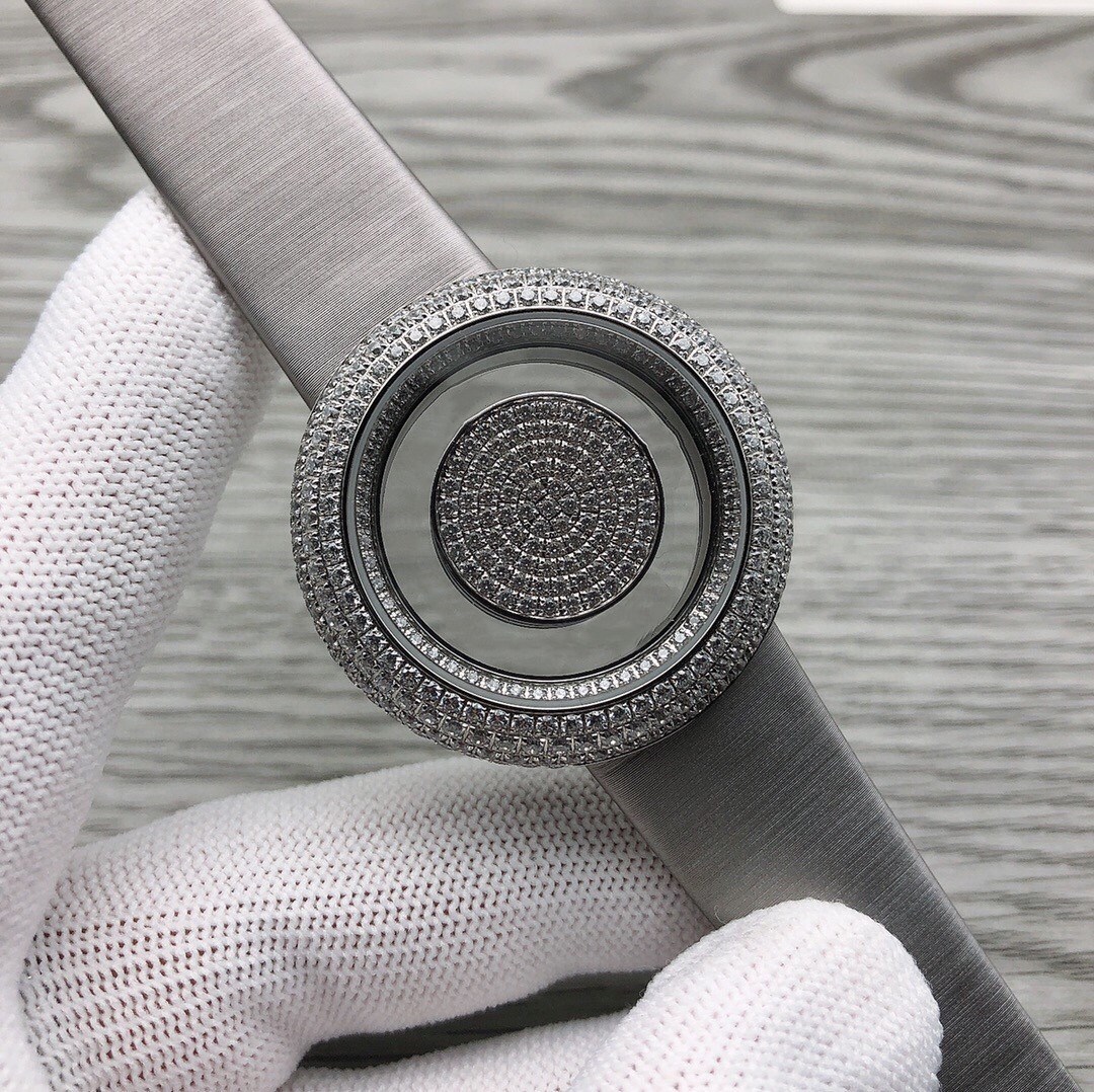 Classic full diamond Quartz Wrist watch Women stainless steel Geometric circle Watches Ladies Dress Rhinestone bracelet 38mm