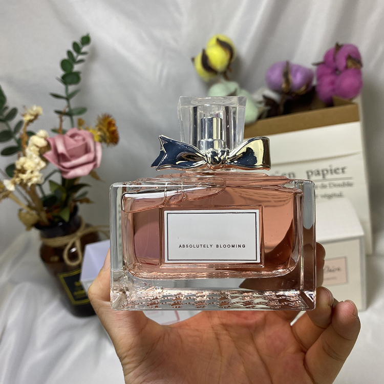 perfumes frgarances for woman perfume 100ml lady fragrance charming spray counter edition EDP floral fruity notes ABSOLUTELY BLOOMING
perfumes frgarances for woman perfume 100ml lady fragrance charming spray counter edition EDP floral fruity notes ABSOLUTELY BLOOMING