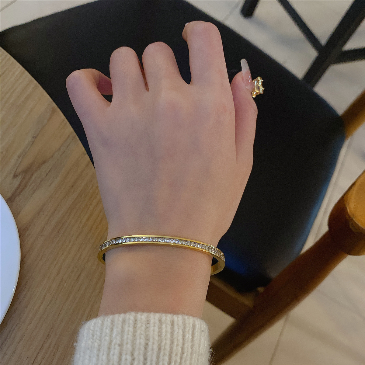 Bracelets Exquisite Small Circle Zircon Bracelet Korean Style Dongdaemun Fresh Hand Ring Versatile No. 6
Bracelets Exquisite Small Circle Zircon Bracelet Korean Style Dongdaemun Fresh Hand Ring Versatile No. 6