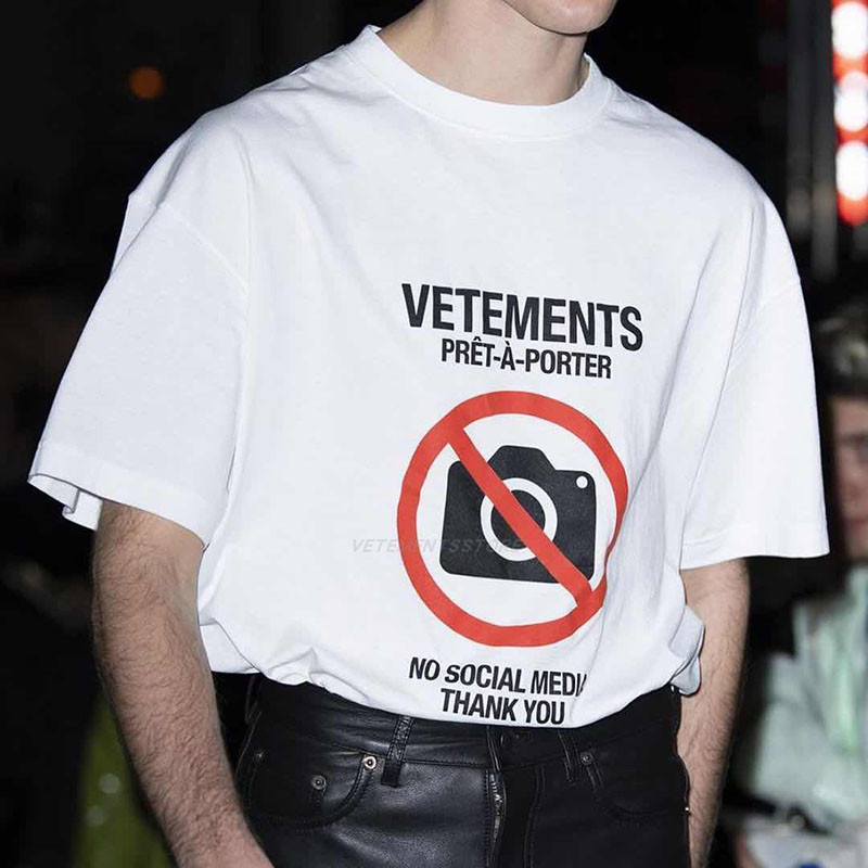 2021 New Hip Hop Oversize T-shirts Men Women 1:1 High Quality No Social Media Vetements t Shirt Antisocial Vucr 
2021 New Hip Hop Oversize T-shirts Men Women 1:1 High Quality No Social Media Vetements t Shirt Antisocial Vucr