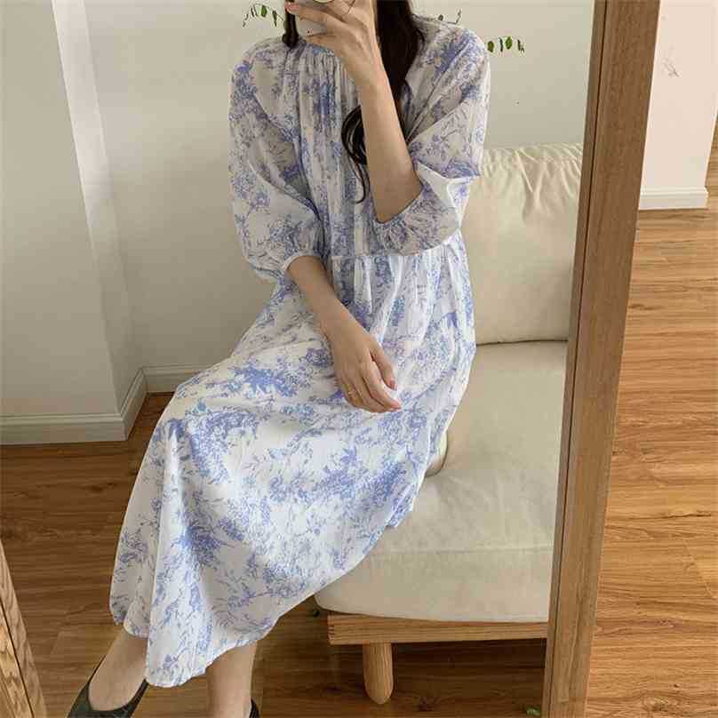 Gentle Retro Printing Elegance Summer O-Neck Office Lady Streetwear Loose Brief Women Chic Long Dresses Sets 210525, Blue
Gentle Retro Printing Elegance Summer O-Neck Office Lady Streetwear Loose Brief Women Chic Long Dresses Sets 210525, Blue