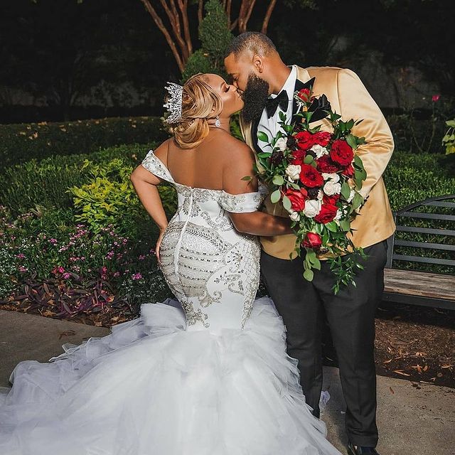 2021 Plus Size Arabic Aso Ebi Luxurious Beaded Crystals Wedding Dresses Mermaid Sexy Bridal Dresses Tulle Wedding Gowns ZJ225