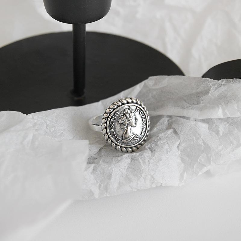 Cluster Rings Chuyau 925 Sterling Silver Elizabeth Figure Vintage Round Vivid Elegant Open For Women Festival Jewelry
Cluster Rings Chuyau 925 Sterling Silver Elizabeth Figure Vintage Round Vivid Elegant Open For Women Festival Jewelry