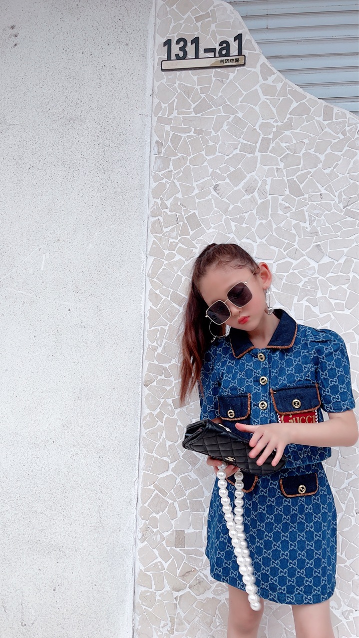Children clothing sets Kids Clothes Girls Set 2021 new Fashion jeans Coats And Skirts Boutique Teenager Fall Outfits blue color, White
Children clothing sets Kids Clothes Girls Set 2021 new Fashion jeans Coats And Skirts Boutique Teenager Fall Outfits blue color, White