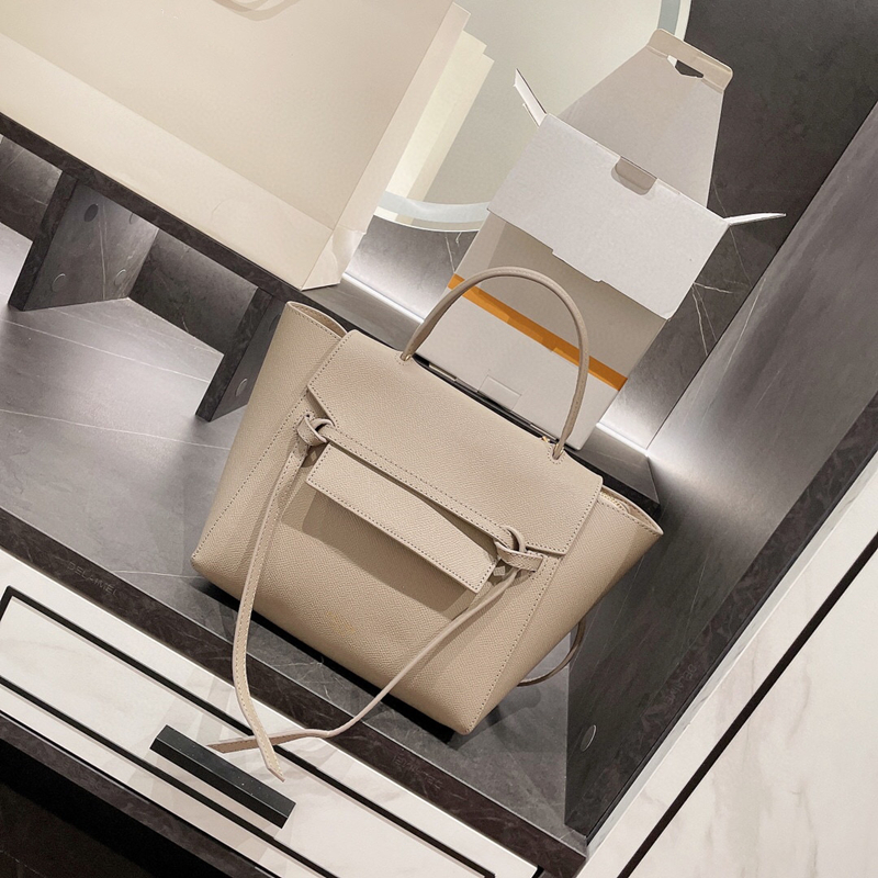 7A+Totes Celin Brand tote bag women Shoulder Bags Genuine Calfskin Handbags Luxury Designers Belt Pico handbag Full package With original box, Black
7A+Totes Celin Brand tote bag women Shoulder Bags Genuine Calfskin Handbags Luxury Designers Belt Pico handbag Full package With original box, Black