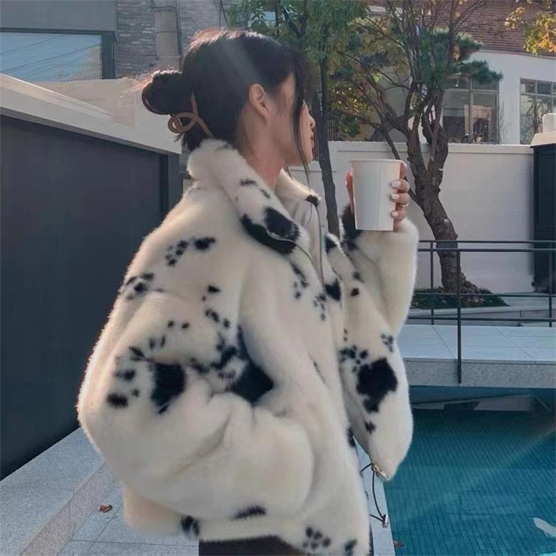 Women's Fur & Faux 2021 Winter Elegant Female Jacket Thicken Fashion High Quality Women Outerwear Print Casual Ladies Overcoat A470, Black
Women's Fur & Faux 2021 Winter Elegant Female Jacket Thicken Fashion High Quality Women Outerwear Print Casual Ladies Overcoat A470, Black