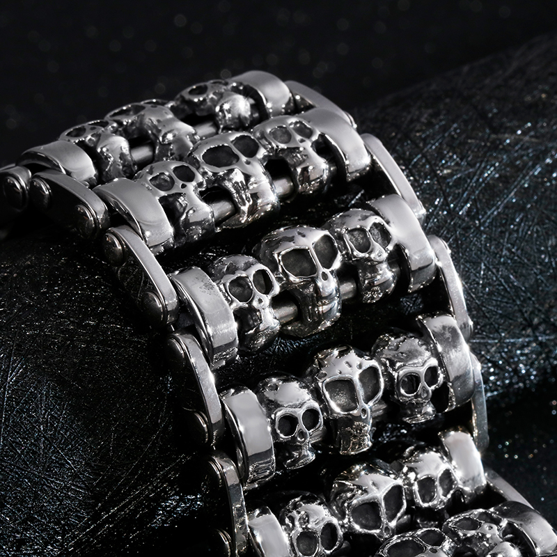 New Fashioh Hip Hop Wide Skull Stainless Steel Bracelets Metal Biker Viking Charm Large Argent Men Bracelet Bangle Jewelry Gift for Men
