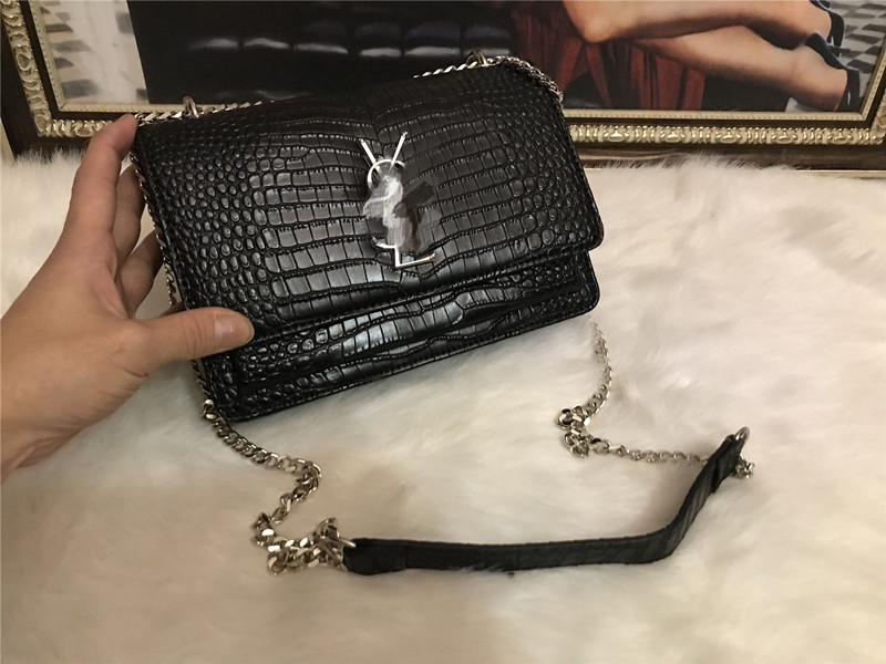 YSL
bagflap Envelope cross body messenger shoulder Bag handbag wallet Women Fashion brand Luxurys Designers chain Bags woman, A#red
YSL
bagflap Envelope cross body messenger shoulder Bag handbag wallet Women Fashion brand Luxurys Designers chain Bags woman, A#red