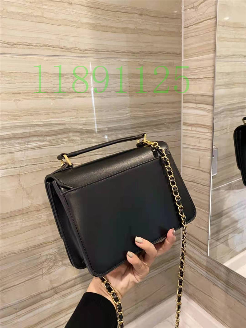 Luxurys Bag Designers Bags Hot Fashion Leather Women's Shoulder Wallet Female TB Classic Classic Fashion Wallet Female Letter Bag Ctifk
Luxurys Bag Designers Bags Hot Fashion Leather Women's Shoulder Wallet Female TB Classic Classic Fashion Wallet Female Letter Bag Ctifk