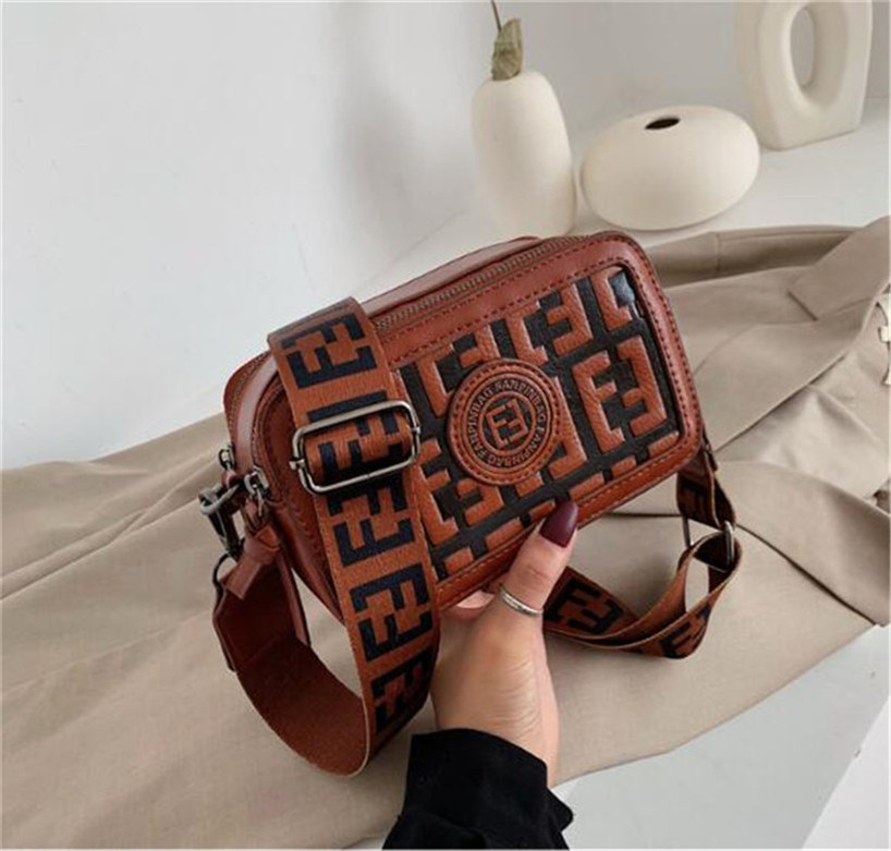 Woman's handbag Newest style fashion Bags Genuine Leather Camera Bag Handbag for Women Shoulder Bags Female Evening bag, 05
Woman's handbag Newest style fashion Bags Genuine Leather Camera Bag Handbag for Women Shoulder Bags Female Evening bag, 05