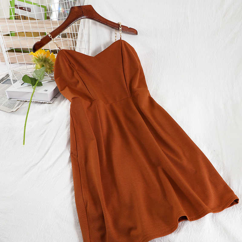 DEAT Women Slim Sling Dress Solid Color Sleeveless V-neck Backless Temperament Fashion Spring Summer MZ994 210709