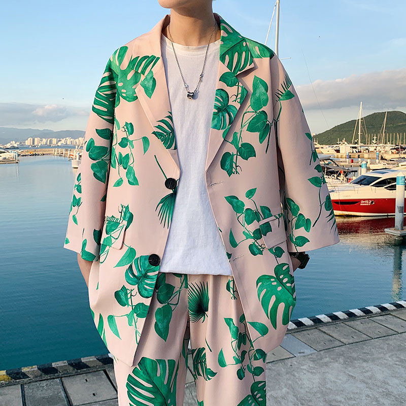 2021 New Spring Summer Flower Blazer Men's Fashion Print Casual Short-sleeved Suit Men Streetwear Jacket Mens Tg4i, Navy blue
2021 New Spring Summer Flower Blazer Men's Fashion Print Casual Short-sleeved Suit Men Streetwear Jacket Mens Tg4i, Navy blue