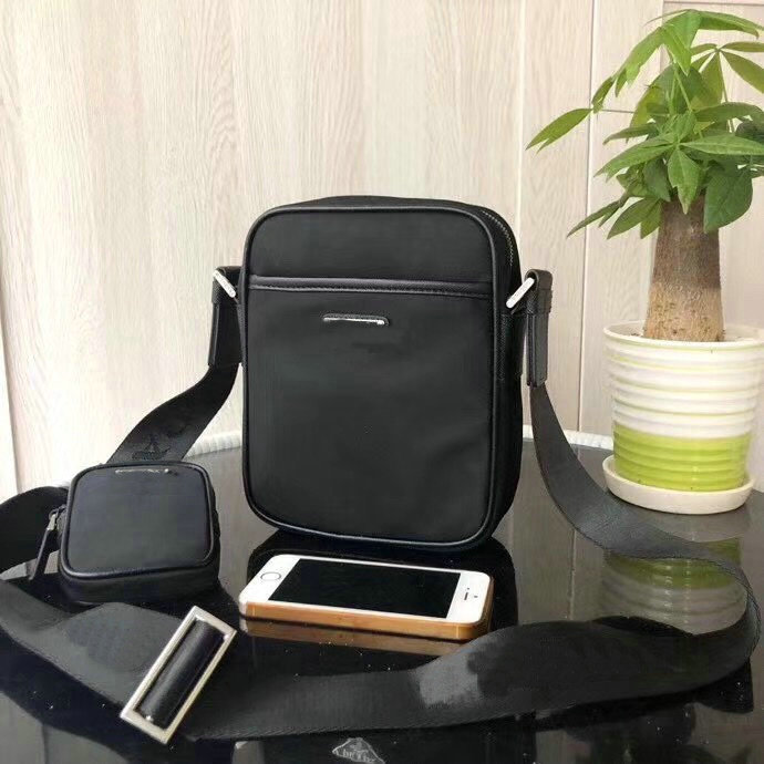 2VH112 double suit canvas leather cowhide men's shoulder bag top quality handbag Parachute cloth large-capacity one-shoulder messenger two, Others
2VH112 double suit canvas leather cowhide men's shoulder bag top quality handbag Parachute cloth large-capacity one-shoulder messenger two, Others