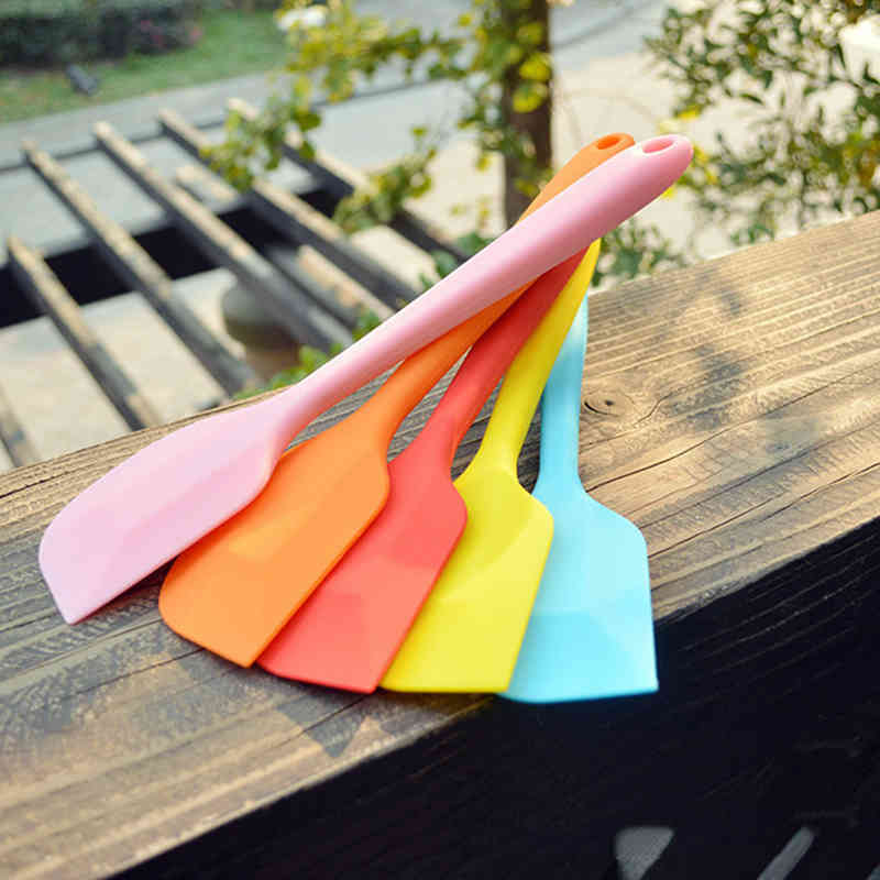 Kitchen Silicone Cream Butter Cake Baking Spatula Scraper Brush Mixer Brushes Tool Kitchenware High Temperature Resistance irregular shape wzg TL0501
Kitchen Silicone Cream Butter Cake Baking Spatula Scraper Brush Mixer Brushes Tool Kitchenware High Temperature Resistance irregular shape wzg TL0501
