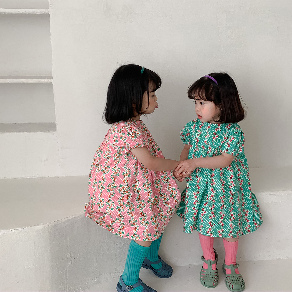 DUDU Newest Quality INS Kids girls foral dress Children short sleeve princess dresses summer Boutique Kids Clothing
DUDU Newest Quality INS Kids girls foral dress Children short sleeve princess dresses summer Boutique Kids Clothing