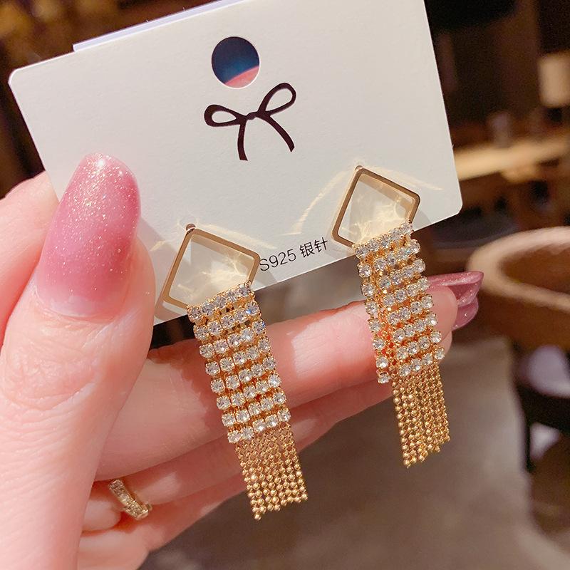 Dangle & Chandelier Luxury Zircon Geometric Tassel Earrings For Women Jewelry Statement Shinning Earings
Dangle & Chandelier Luxury Zircon Geometric Tassel Earrings For Women Jewelry Statement Shinning Earings