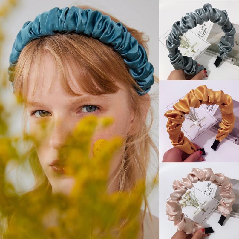 Fashion New Daisy Satin Hairband Korean Solid Color Simple Fold Wavy Headband Hairpin 2021 Woman Hair Accessories Headdress
Fashion New Daisy Satin Hairband Korean Solid Color Simple Fold Wavy Headband Hairpin 2021 Woman Hair Accessories Headdress