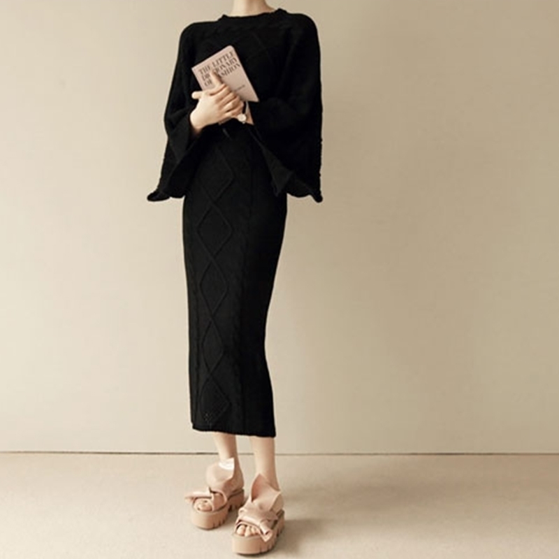 High Quality Autumn Winter Women Knitted 2 Piece Set Batwing Sleeve Loose Tops+Slim Bodycon Skirt Female Sweater Suits 201102