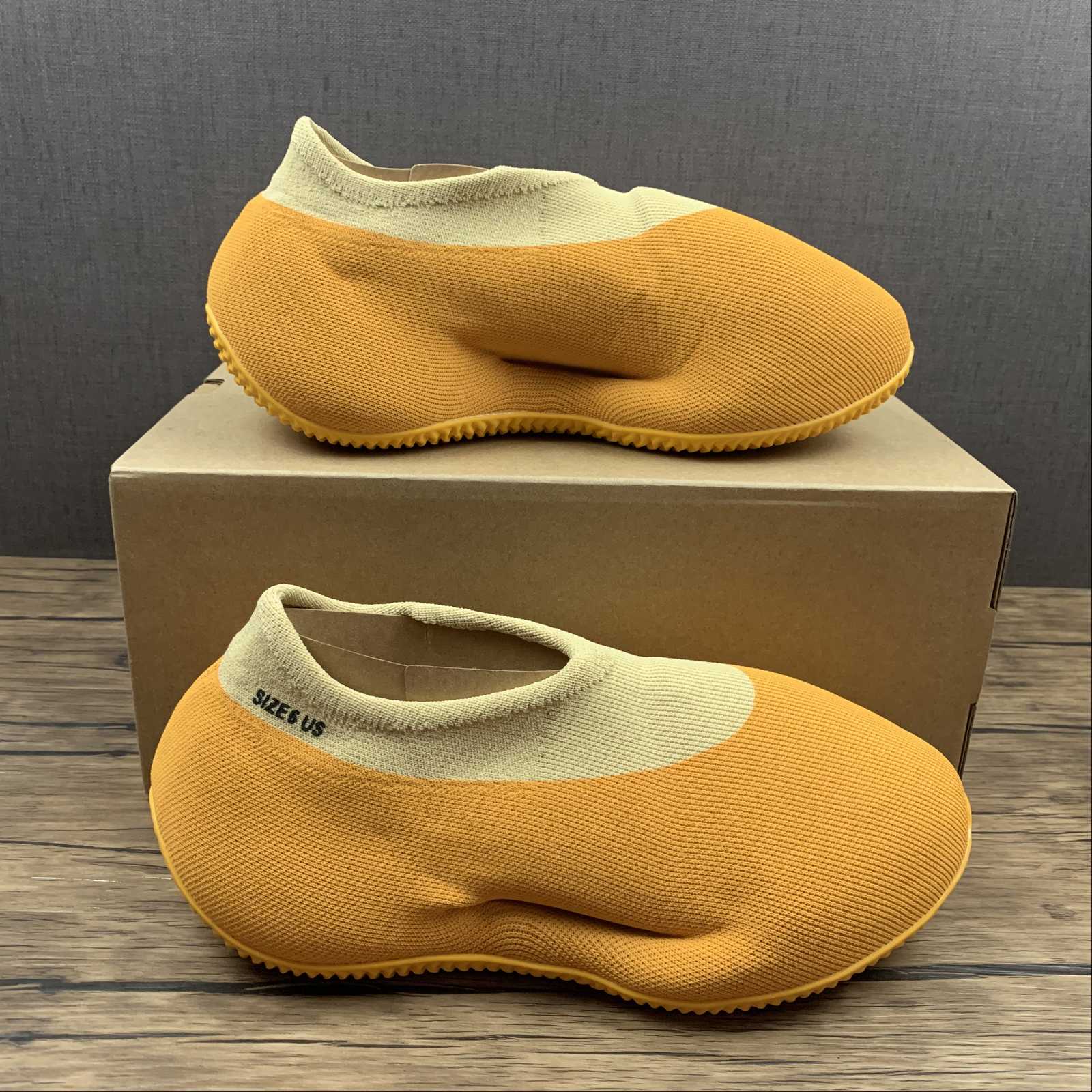 Pk version Knit RNR Runner Sulfur Running shoes TRRL RNNR Turreliens Yellow Casual ankleoreos Shoe True Form Clay Hyperspace Sneakers With Box
Pk version Knit RNR Runner Sulfur Running shoes TRRL RNNR Turreliens Yellow Casual ankleoreos Shoe True Form Clay Hyperspace Sneakers With Box