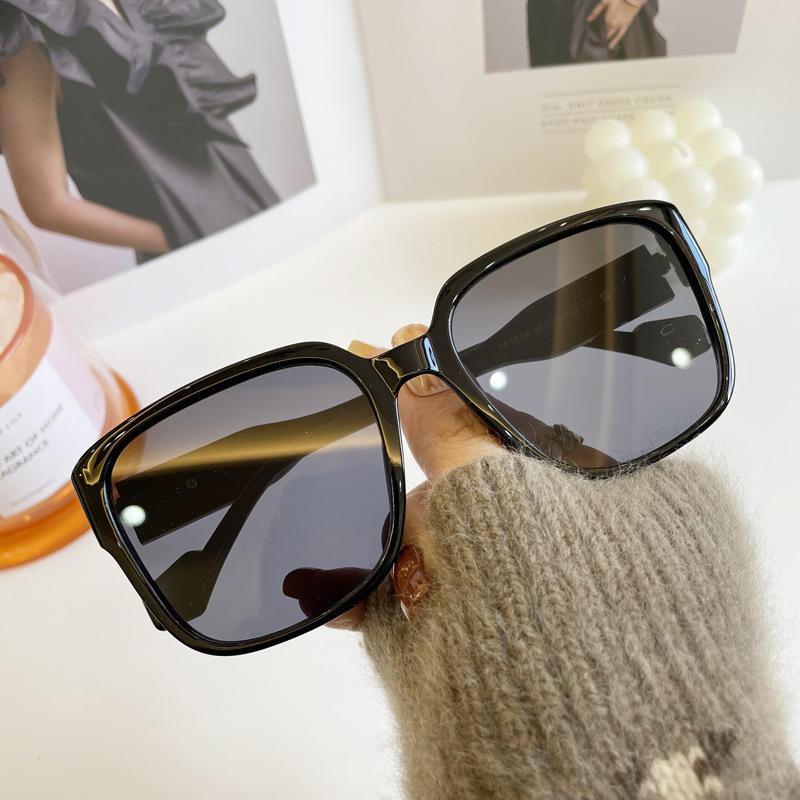 Outdoor Eyewear 2021 Fashion Square Color Sunglasses Women Brand Designer Vintage Gradient Sun Glasses Female Show Shades Men Oculos De Sol
Outdoor Eyewear 2021 Fashion Square Color Sunglasses Women Brand Designer Vintage Gradient Sun Glasses Female Show Shades Men Oculos De Sol