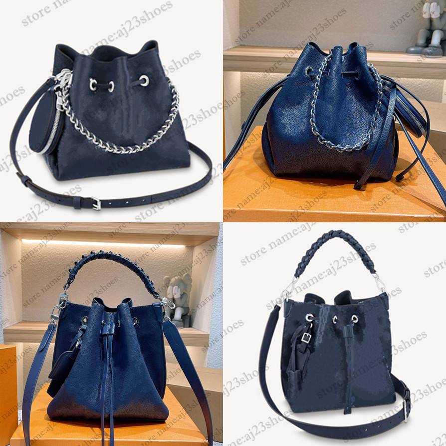Bella Bucket bag M59552 gradient navy blue perforated monograms pattern crossbody Luxurys Muria totes M59554 designers Bags Flight Mode Collection, 01
Bella Bucket bag M59552 gradient navy blue perforated monograms pattern crossbody Luxurys Muria totes M59554 designers Bags Flight Mode Collection, 01