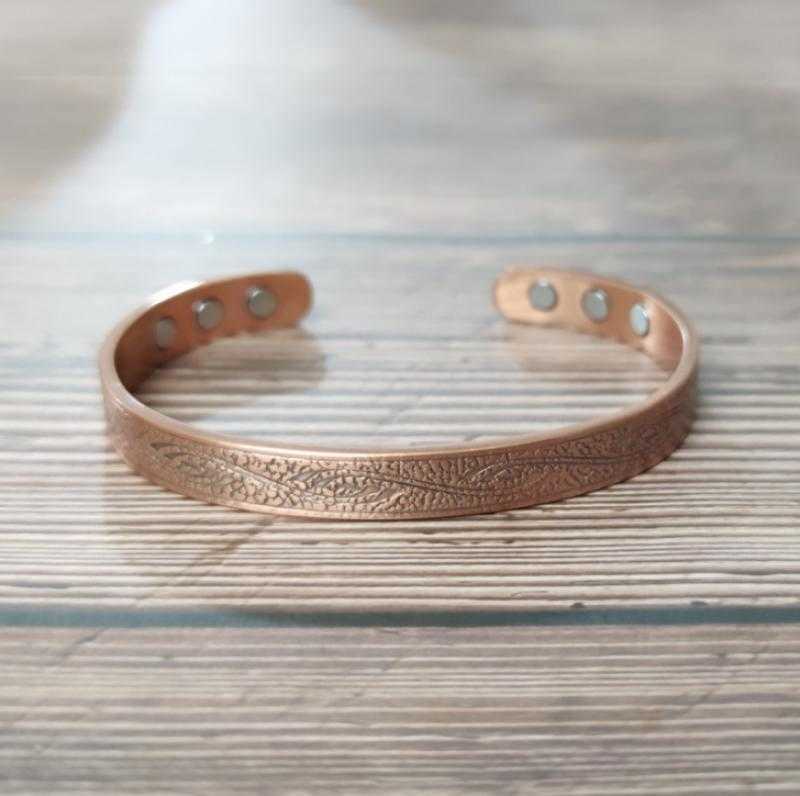 Jewelry Health Care Anti Arthritis Rheumatism Pain Relief Bio Magnetic Spiral Bracelet Copper Bracelets Bangles for Women Q0722
Jewelry Health Care Anti Arthritis Rheumatism Pain Relief Bio Magnetic Spiral Bracelet Copper Bracelets Bangles for Women Q0722