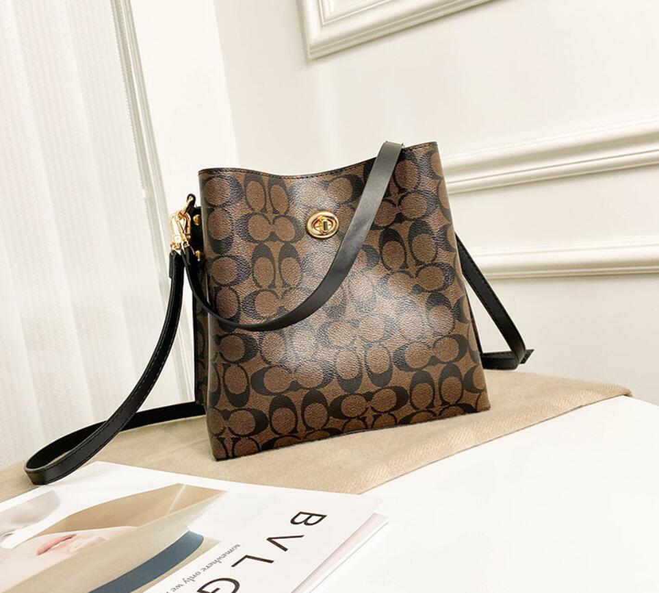 84 high quality coach women leather handbag Envelope Chain flap bag tote shoulder shopping crossbody messenger Dinner Postman bags 20 style, Black;brown
84 high quality coach women leather handbag Envelope Chain flap bag tote shoulder shopping crossbody messenger Dinner Postman bags 20 style, Black;brown