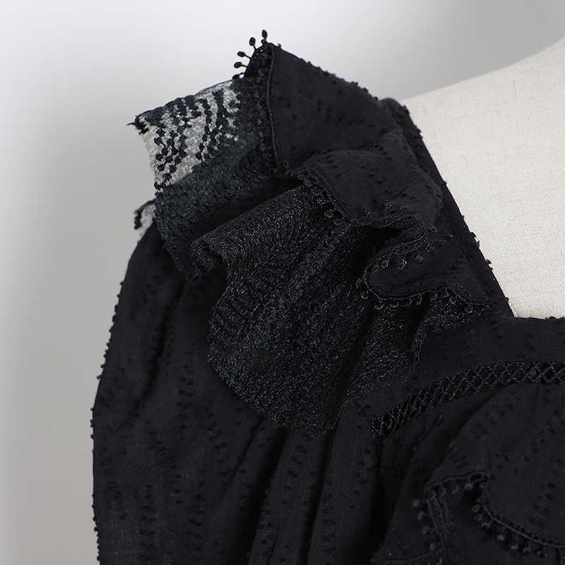 TWOTYLE Vintage Patchwork Lace Shirt Female Square Collar Puff Sleeve Hollow Out Ruffles Short Blouse Women Fashion Clothes 210721