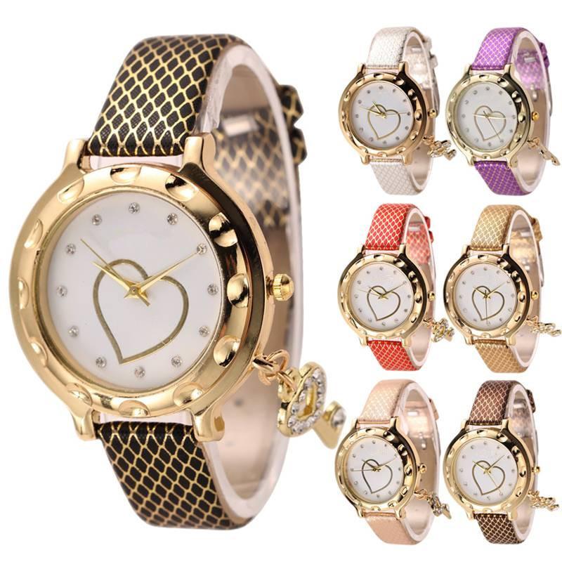 Wristwatches Lady Snakeskin Grain Charm Diamond Watch Women Key Love Heart Gold Rhinestone For Relogio Feminino
Wristwatches Lady Snakeskin Grain Charm Diamond Watch Women Key Love Heart Gold Rhinestone For Relogio Feminino