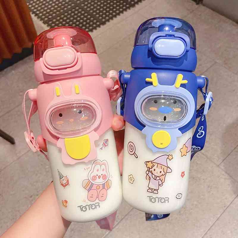 Children's water cup female lovely summer plastic kettle with straw outdoor accompanying tritan cup portable large capacity
Children's water cup female lovely summer plastic kettle with straw outdoor accompanying tritan cup portable large capacity