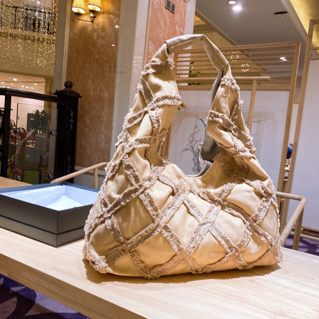 Exclusive designer fashion do old cowboy style shopping bags wholesale handbags quality Very have qualitative feeling more beautiful good casually
Exclusive designer fashion do old cowboy style shopping bags wholesale handbags quality Very have qualitative feeling more beautiful good casually