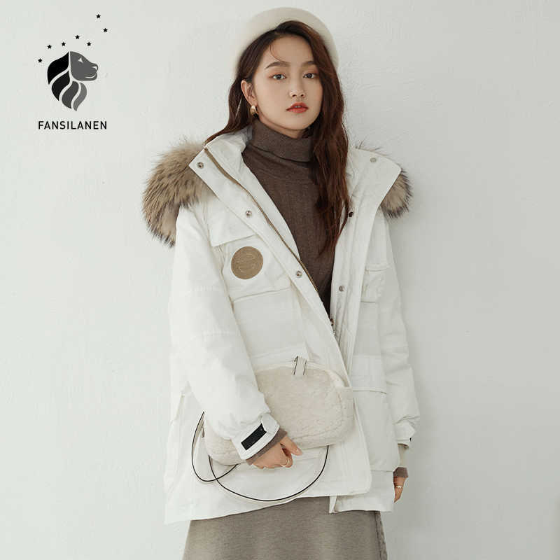 FANSILANEN Fur collar casaul hooded white down jacket Women wram autumn winter coat Female light thermal puffer parka 210607
FANSILANEN Fur collar casaul hooded white down jacket Women wram autumn winter coat Female light thermal puffer parka 210607