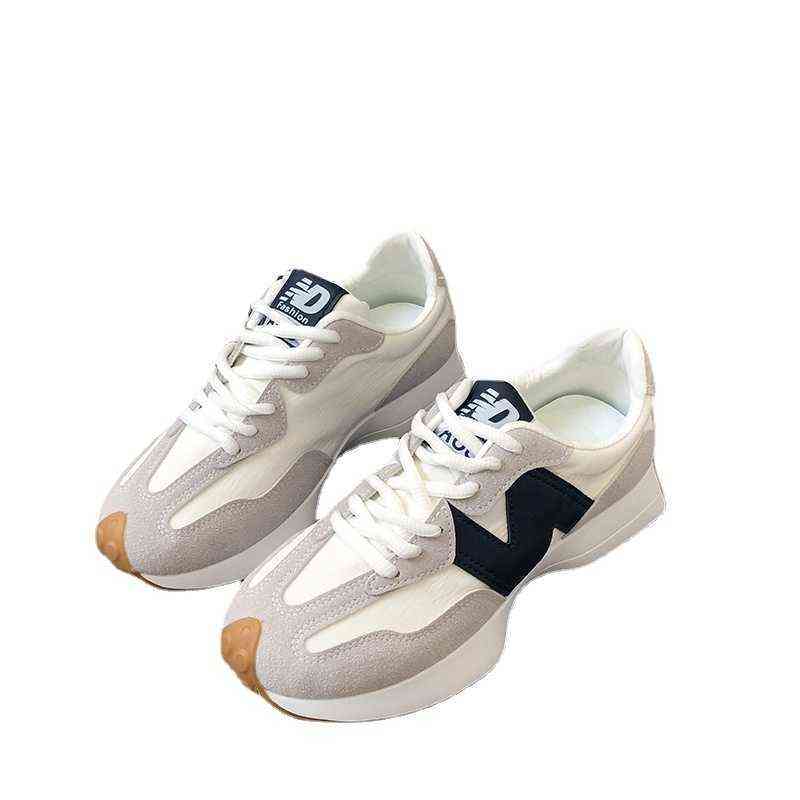 Spring and autumn women's 2021 red bottom fashion N non-slip sports casual women's sneakers H1028, Silver
Spring and autumn women's 2021 red bottom fashion N non-slip sports casual women's sneakers H1028, Silver