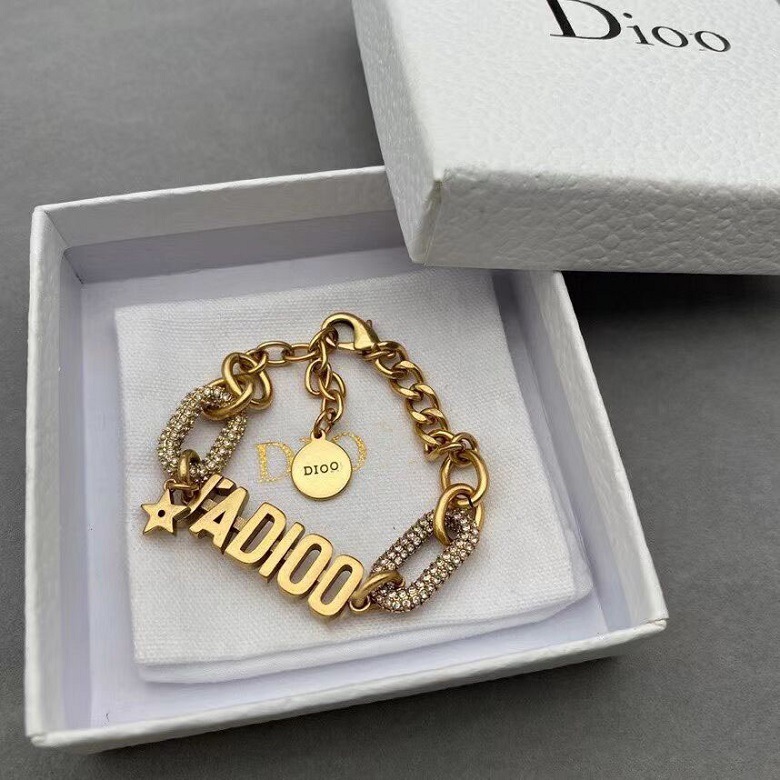 Fine Jewelry Online home 2021 new fashion letter Bracelet Red Wind Star hand decoration brass material 65% Off Store Online Sale
Fine Jewelry Online home 2021 new fashion letter Bracelet Red Wind Star hand decoration brass material 65% Off Store Online Sale