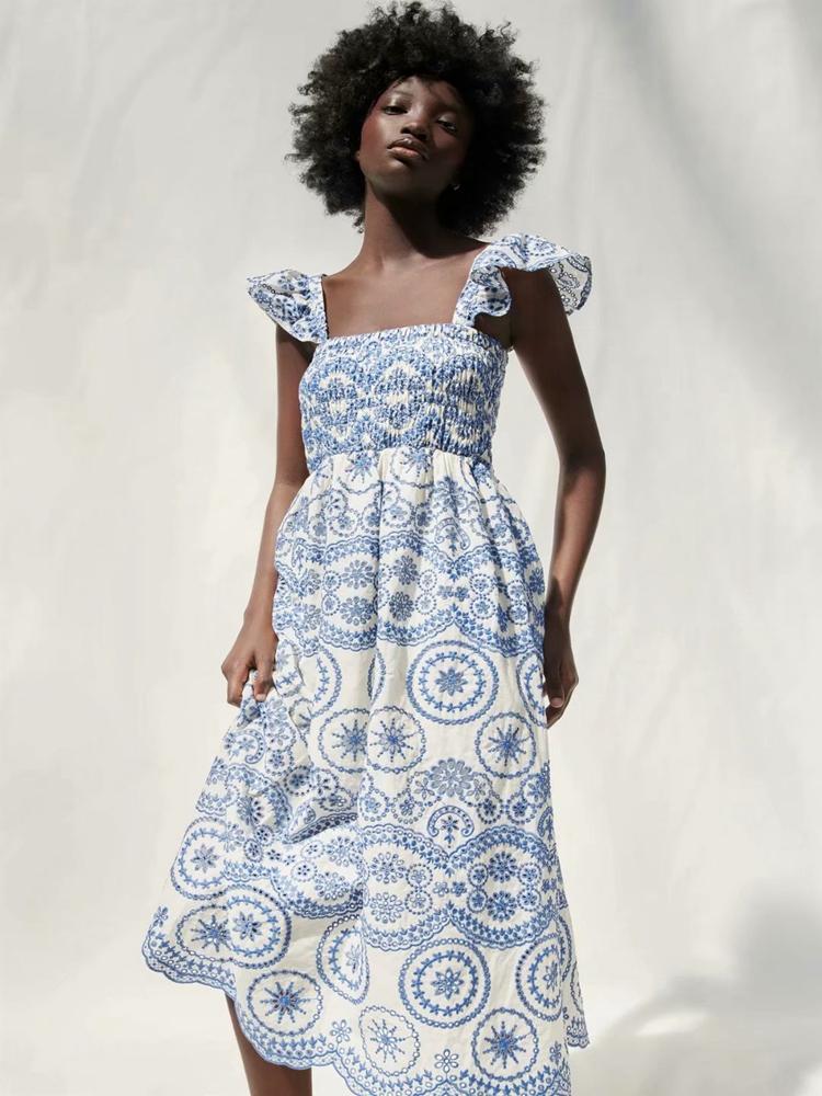Casual Dresses 2021 Summer Fashion Embroidered Openwork Straps Long Dress Women Sleeveless Ruffle Vintage Blue Pleated Party
Casual Dresses 2021 Summer Fashion Embroidered Openwork Straps Long Dress Women Sleeveless Ruffle Vintage Blue Pleated Party