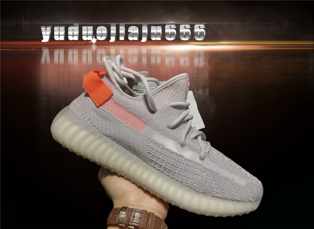 2021 Zebra Hot Yecheil Black Zyon Men Women Running Shoes Cinder Earth Static Sage Desert Full Reflective trainers sport sneakers
2021 Zebra Hot Yecheil Black Zyon Men Women Running Shoes Cinder Earth Static Sage Desert Full Reflective trainers sport sneakers