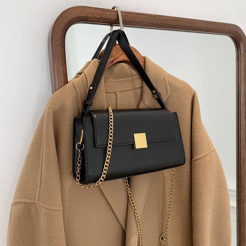 Black texture women's small bag spring 2021 new texture single shoulder messenger bag wild chain personality small square
Black texture women's small bag spring 2021 new texture single shoulder messenger bag wild chain personality small square