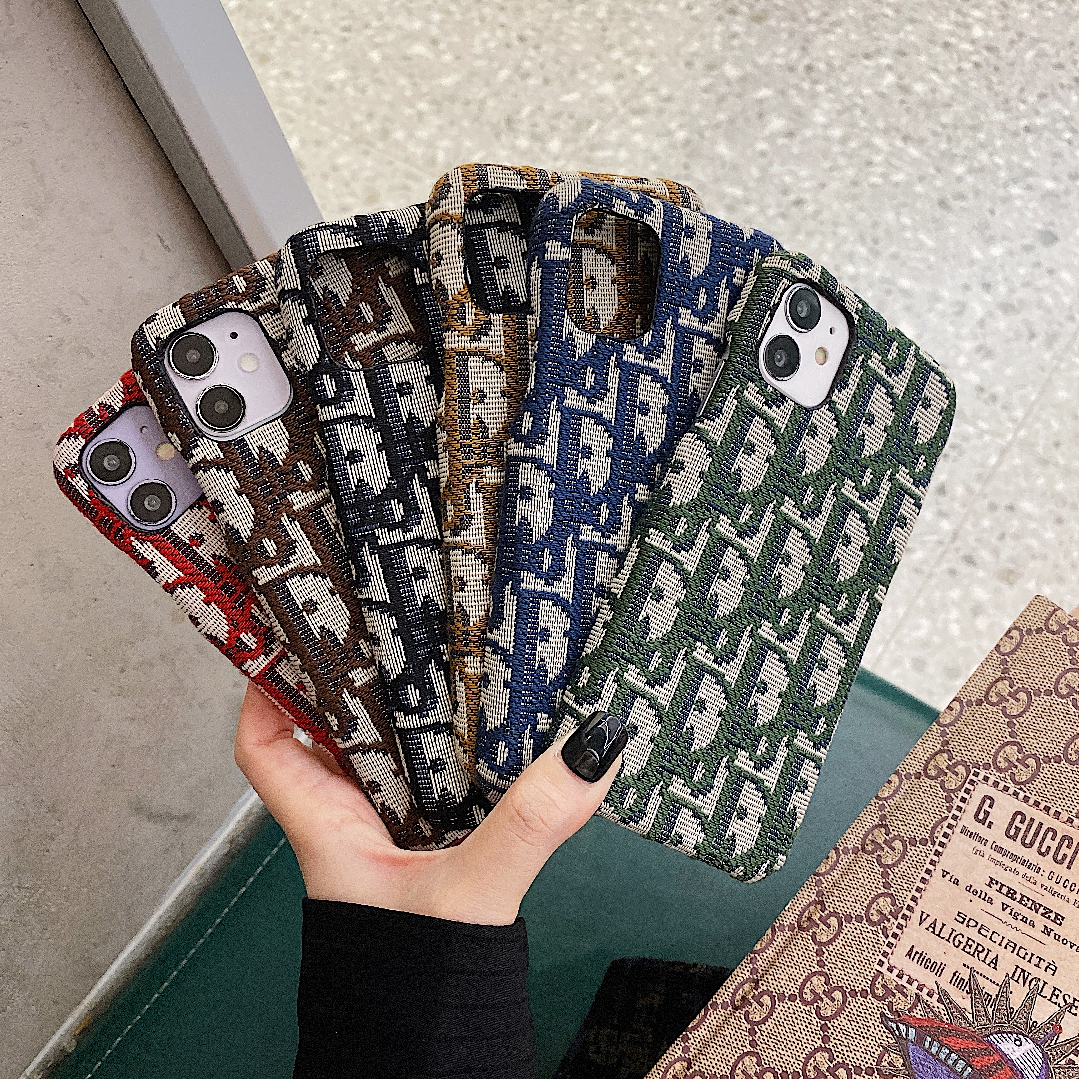 Fashion Phone Case for IPhone 12 11 11Pro 11Pro Max XR XSMAX X XS 7P 8P7 8 High Quality Designers IPhone Cover Case
Fashion Phone Case for IPhone 12 11 11Pro 11Pro Max XR XSMAX X XS 7P 8P7 8 High Quality Designers IPhone Cover Case