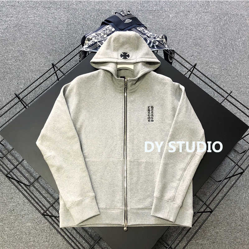 Duflon dy independent ch crosin black embroidery leather zipper sweater, cotton loose two colors
Duflon dy independent ch crosin black embroidery leather zipper sweater, cotton loose two colors