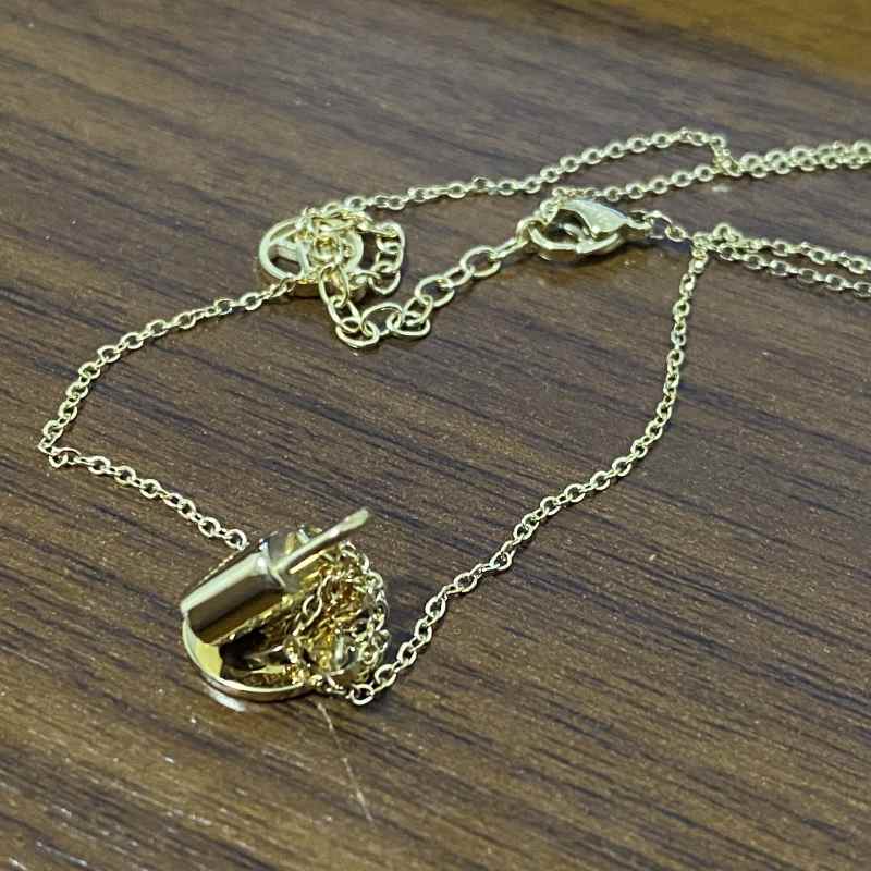 3 colors extravagant Lock pendant necklace classic design V Letter fashion love heart titanium steel necklace women jewelry wholesale, Silver
3 colors extravagant Lock pendant necklace classic design V Letter fashion love heart titanium steel necklace women jewelry wholesale, Silver