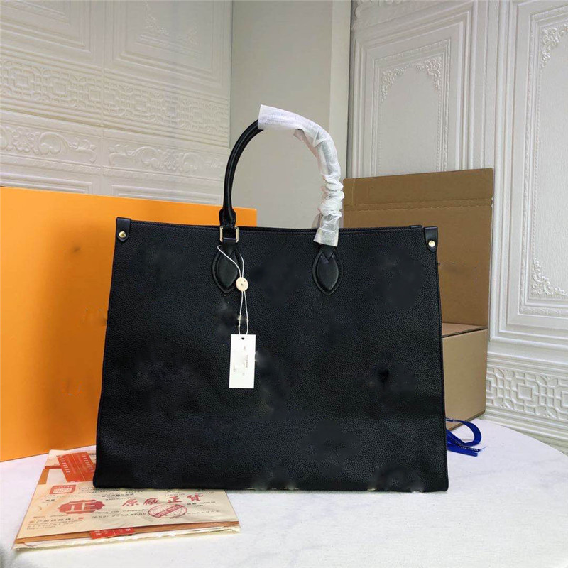 OnTheGo Tote Limited Edition Reverse Giant GM Black Size:41 x 34 x 19 V-147