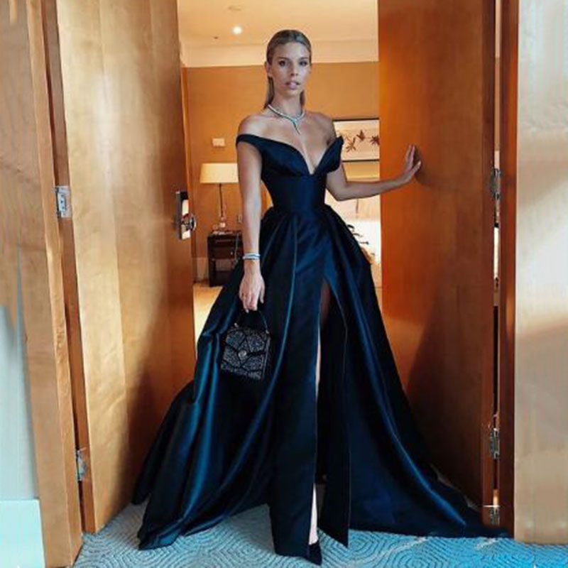 2022 Satin V Neck Prom Dress Off The Shoulder Sexy Split Elegant Evening Formal Gown Custom vestido de fiesta Robe De Soiree, Black
2022 Satin V Neck Prom Dress Off The Shoulder Sexy Split Elegant Evening Formal Gown Custom vestido de fiesta Robe De Soiree, Black