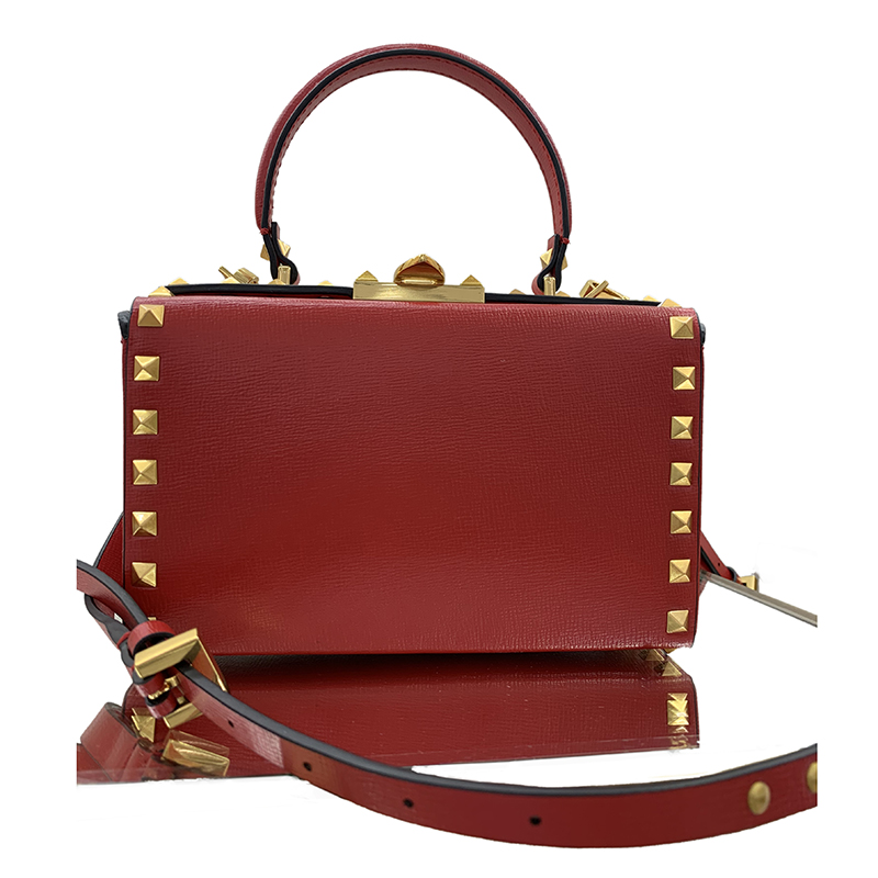 Designer Handbags Gold Rivet Leather Clutch Small Square Camera Bag Crossbody Party evening bags high quality with Gift box Nes Style red black nude white colors
Designer Handbags Gold Rivet Leather Clutch Small Square Camera Bag Crossbody Party evening bags high quality with Gift box Nes Style red black nude white colors