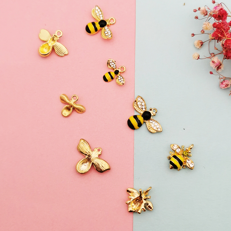 10 Pcs Rhinestone Bee Enamel Charms Pendants For DIY Jewelry Accessories Finding Earring Gold Color Metal Insect Charms
10 Pcs Rhinestone Bee Enamel Charms Pendants For DIY Jewelry Accessories Finding Earring Gold Color Metal Insect Charms