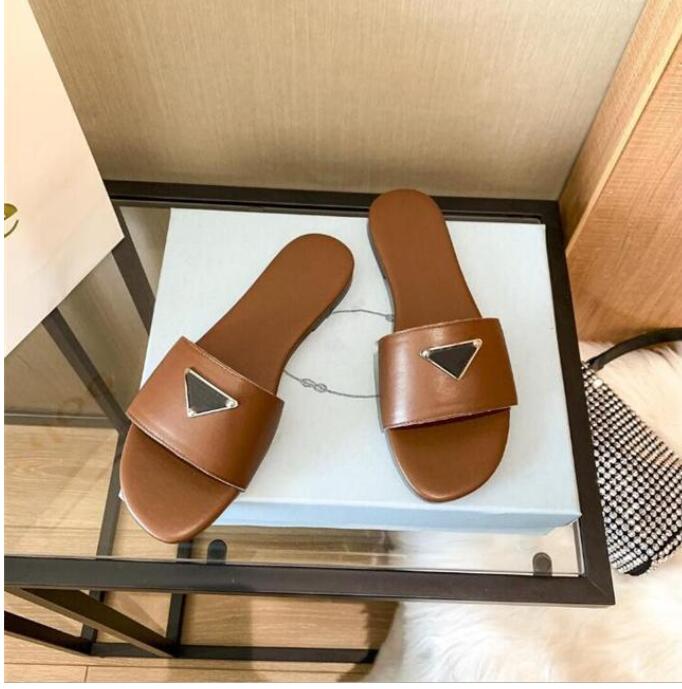 2021 Hight Quality luxuries designer Men's Women's Slippers Sandals Shoes Slide Summer Fashion Wide Flat Flip Flops, Gold
2021 Hight Quality luxuries designer Men's Women's Slippers Sandals Shoes Slide Summer Fashion Wide Flat Flip Flops, Gold