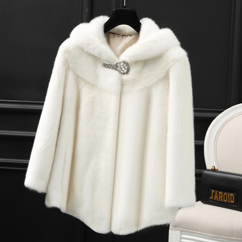 Women's Fur & Faux Mink Skin Coat Whole Winter Short Hooded Fashion Tail Wave Jackets For Women, Black
Women's Fur & Faux Mink Skin Coat Whole Winter Short Hooded Fashion Tail Wave Jackets For Women, Black