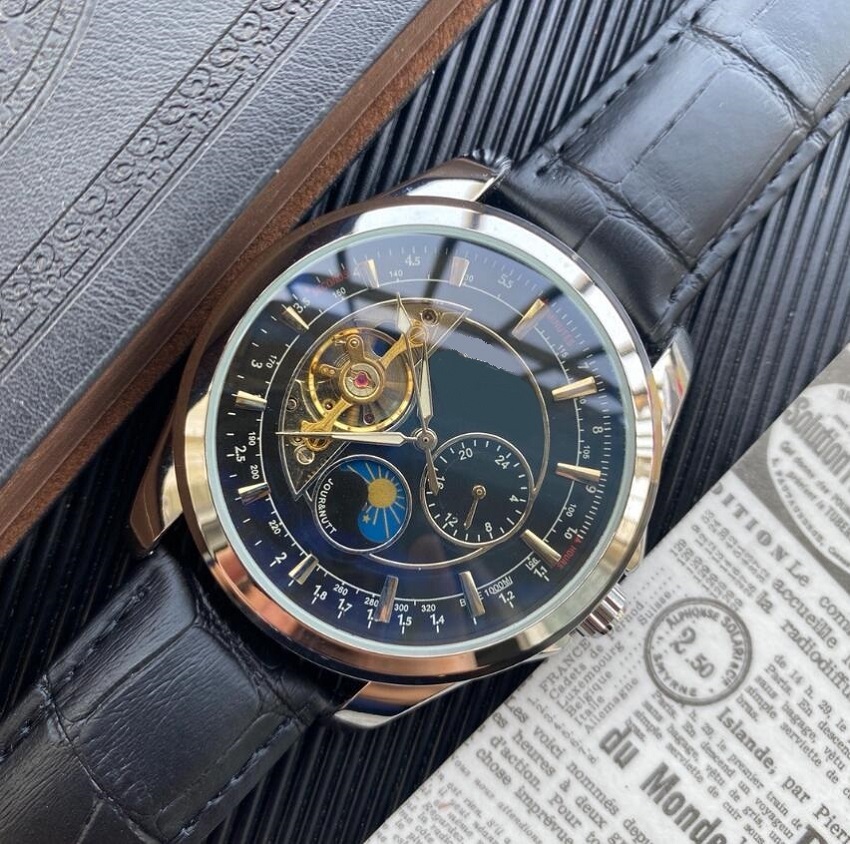 Famous Style mens automatic mechanical watches leather strap designer wristwatches sapphire luminous watch montre de luxe, As pic
Famous Style mens automatic mechanical watches leather strap designer wristwatches sapphire luminous watch montre de luxe, As pic