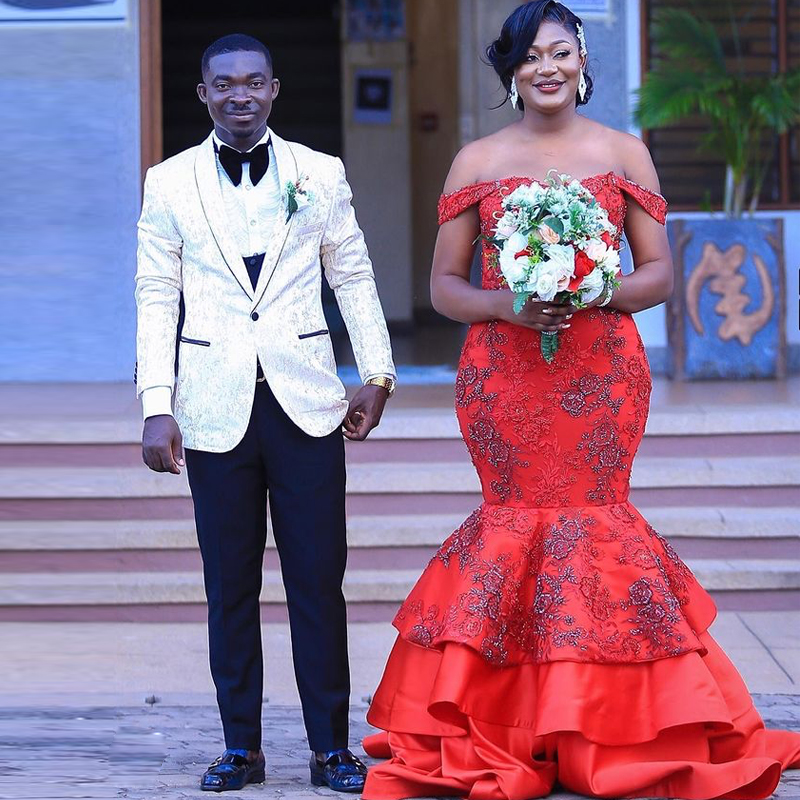 Plus Size Red Mermaid Lace Dresses Off Shoulder New Africa Beading Tiered Bridal Gown Satin Wedding Dress Reception Second Wear