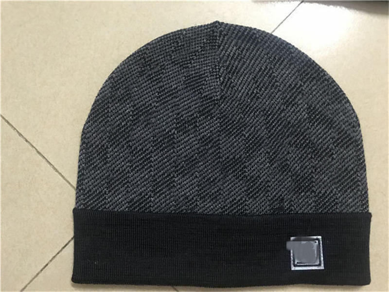 2021 Autumn and winter fashion beanie unisex knitted wool caps classical color block knitted sports skull cap ladies leisure outdoor running warm
2021 Autumn and winter fashion beanie unisex knitted wool caps classical color block knitted sports skull cap ladies leisure outdoor running warm